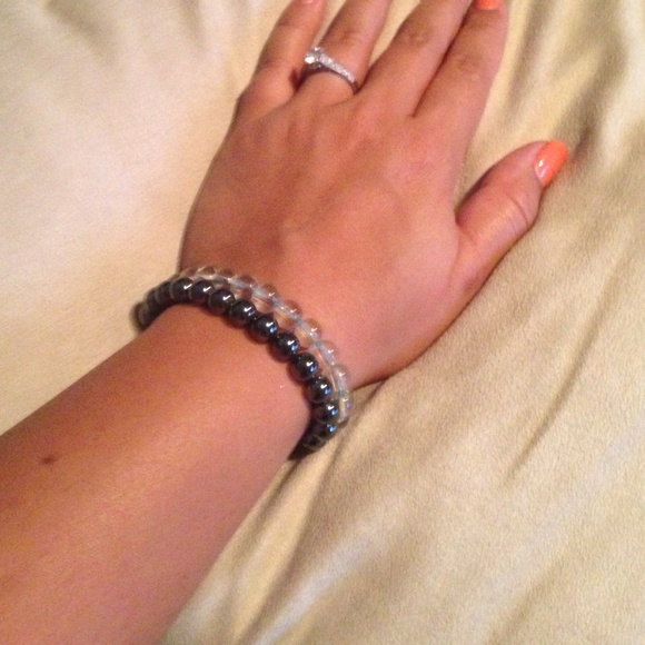 Beaded bracelets - Picture 3 of 3
