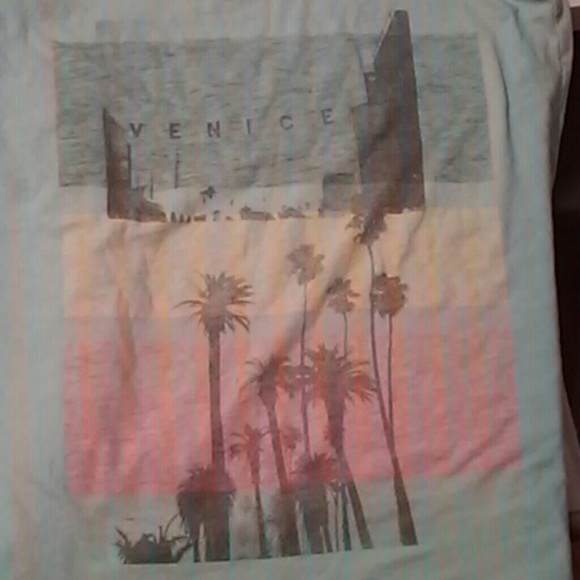 Tank - Picture 2 of 2