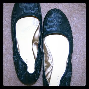NWOT Tahari flats