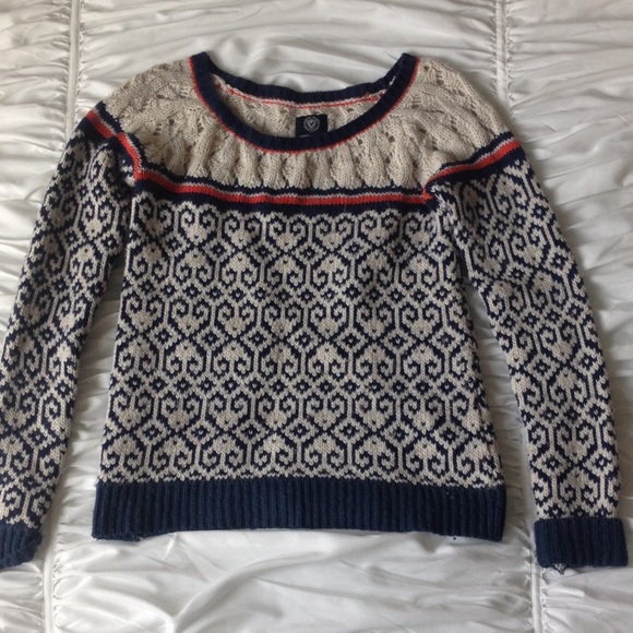AEO sweater size small