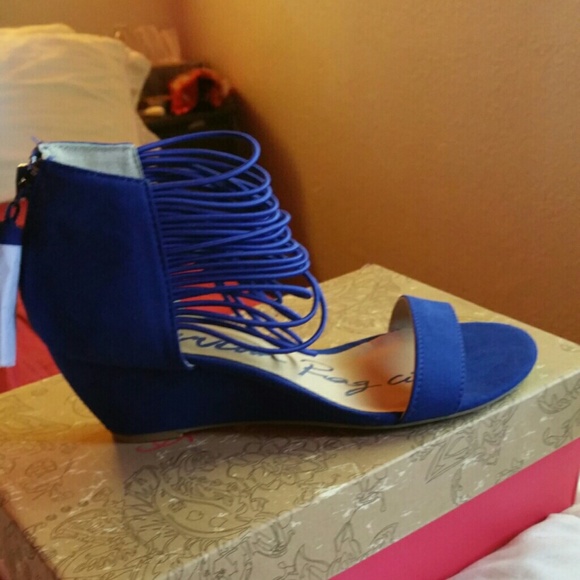 New in box 7 American Rag wedges - Picture 2 of 2