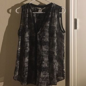 Black and white tank top