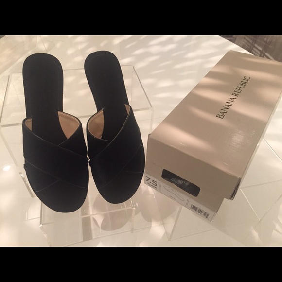 Sandals - Picture 4 of 4