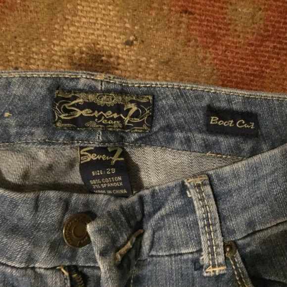 Seven7 Jeans. - Picture 3 of 3