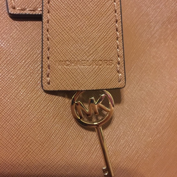 Michael Kors LARGE Hamilton Saffiano - Picture 2 of 3