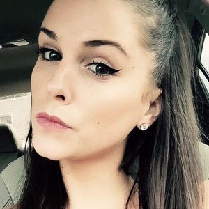 Meet your Posher, Ali