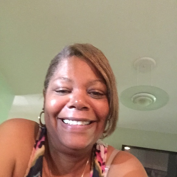Meet your Posher, Patricia - Picture 1 of 1