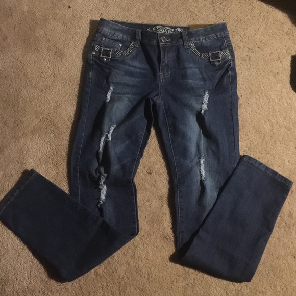 Bling distressed jeans NWT