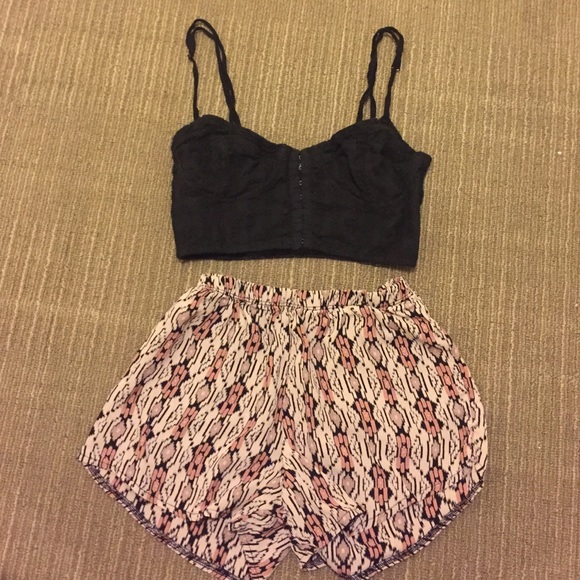 Brandy Melville Tops - Brandy bundle