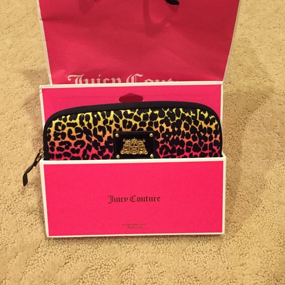 Brand new Juicy Couture compatible with iPad mini