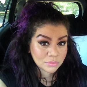 Meet your Posher, Tania