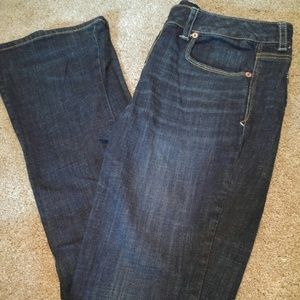 AMERICAN EAGLE JEANS