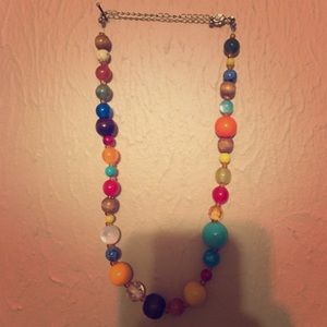 Short multi colored necklace