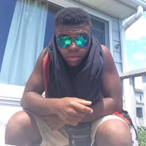 Meet your Posher, Levi