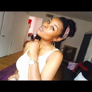 Meet your Posher, Sydney