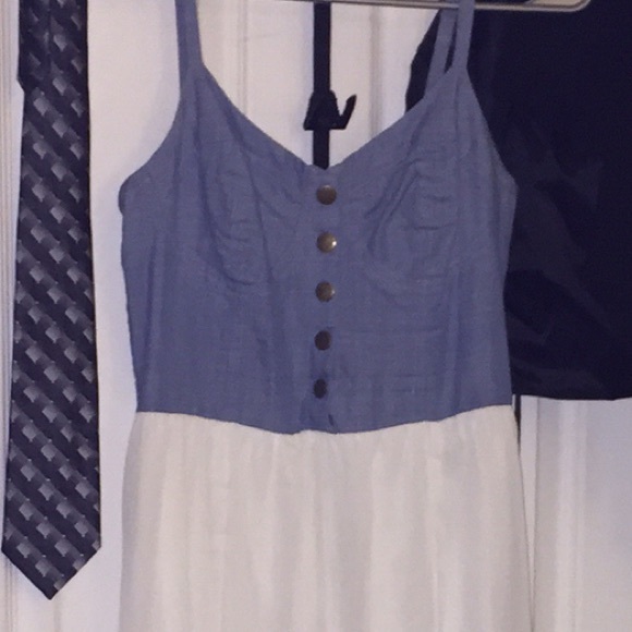 Dress 🆘SOLD🆘 - Picture 2 of 3