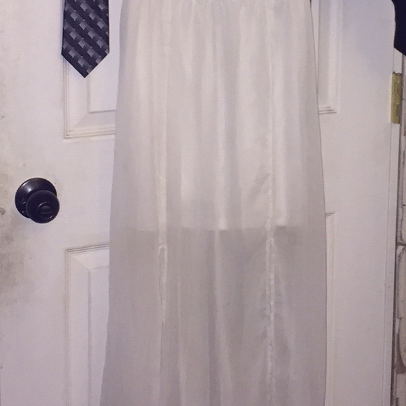 Dress 🆘SOLD🆘 - Picture 3 of 3