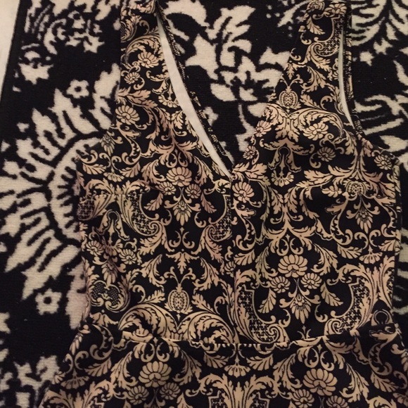 Forever 21 V-Back Fit and Flare Dress - Picture 1 of 3