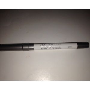 Urban decay glide on lip pencil