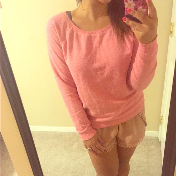 H&M bubble gum sweatshirt