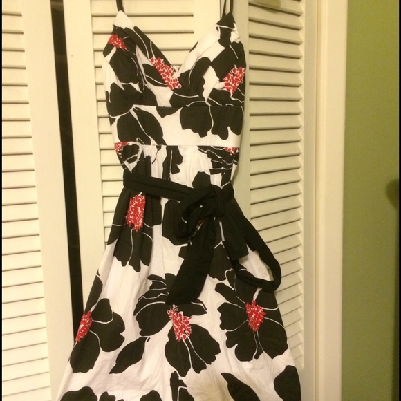 Trixxi Size 5 Dress. Excellent Used Condition!!