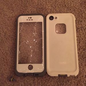 iPhone 5S LIFEPROOF Case