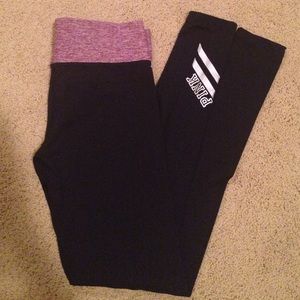 VS Pink Reversible Ultimate Yoga Leggings