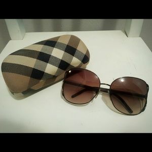 Burberry classic sunglasses