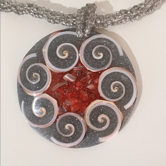 🆕Rare See Shell Set Handmade RED AND GRAY - Picture 4 of 5