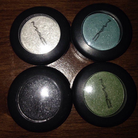Mac eyeshadow