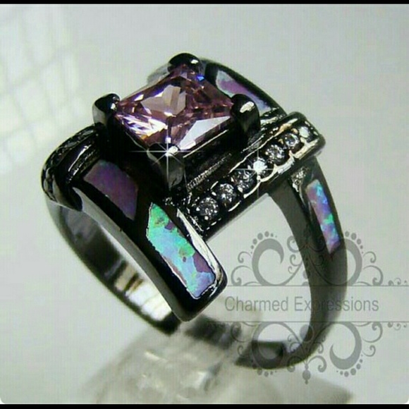 SOLD!!   Multi colored ring - Picture 2 of 3