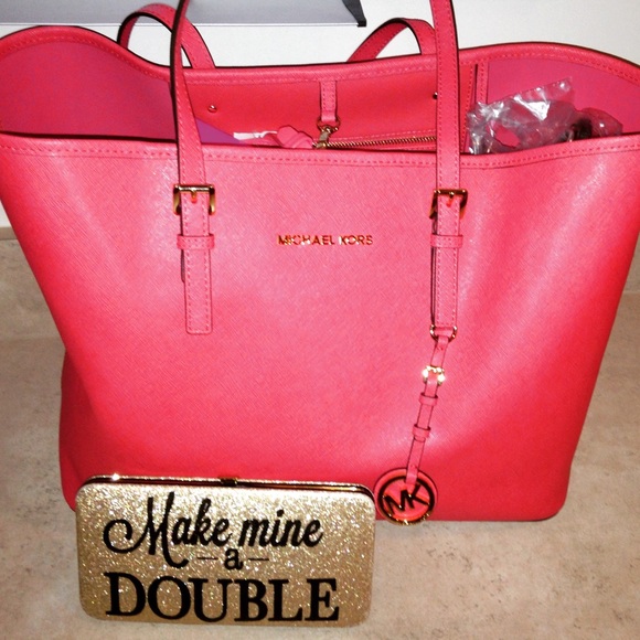 MK pink purse