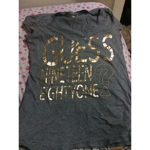 V neck Guess t-shirt