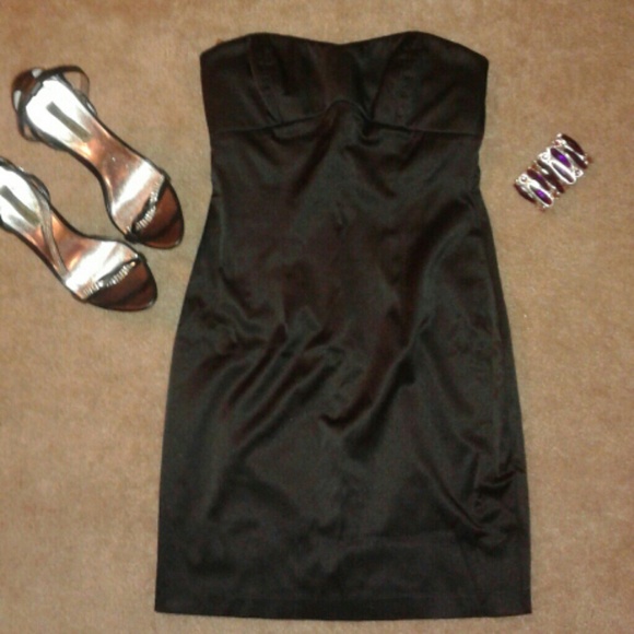 Forever 21 Dresses & Skirts - Sale!! Strapless fitted black dress