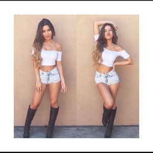 Meet your Posher, Adilena