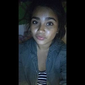 Meet your Posher, Alejandra