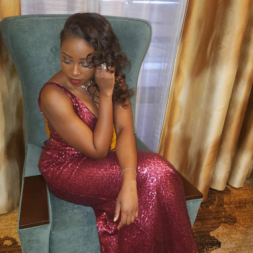 Meet your Posher, Raquel