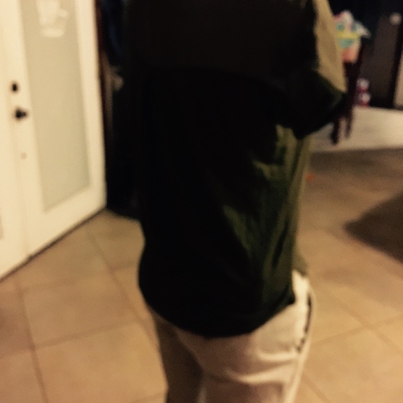 Top - Picture 2 of 2