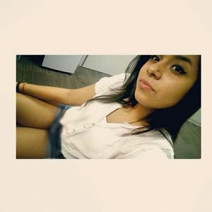 Meet your Posher, Leslie