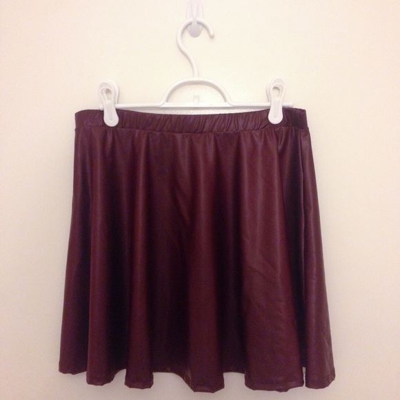 NEW Forever 21 Maroon Faux Leather Skater Skirt