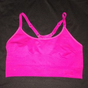 Sold in bundle Under Armour Seamless Sports Bra