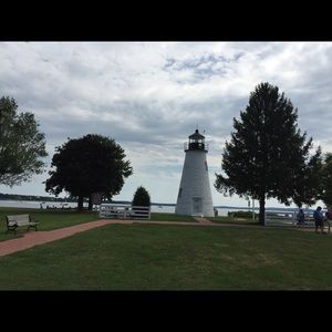 Meet your Posher, Bobbie