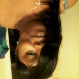 Meet your Posher, Carla