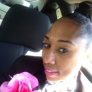 Meet your Posher, Sybil