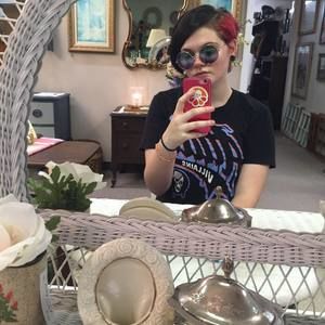 Meet your Posher, Arianna