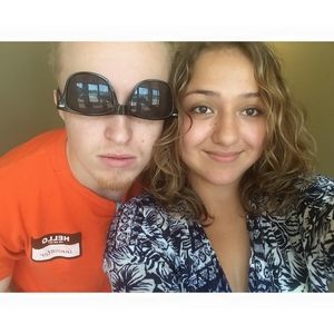 Meet your Posher, Daniella