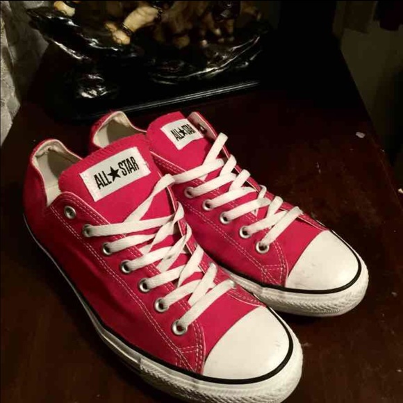 SOLD Red converse - Picture 2 of 2