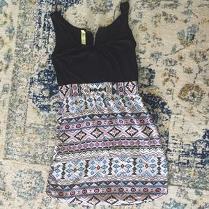 Fun, Flirty Aztec Dress from Francesca's XS