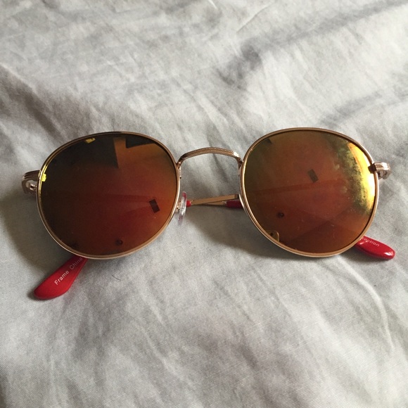 💫TRADED💫 John Lennon Inspired Glasses