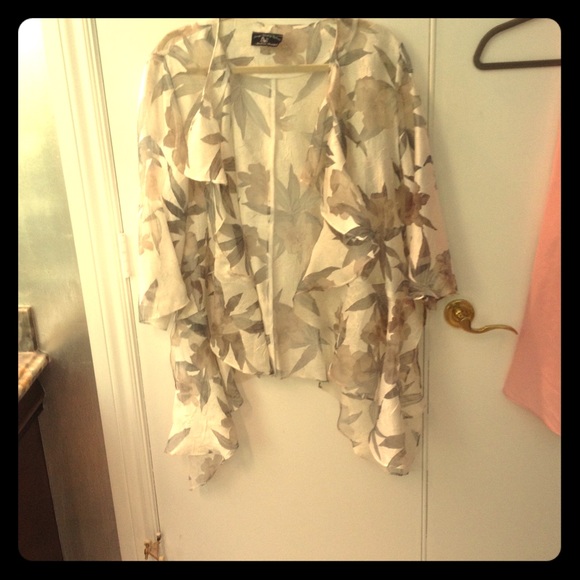 Silk & chiffon gray and white o/s fits all jacket